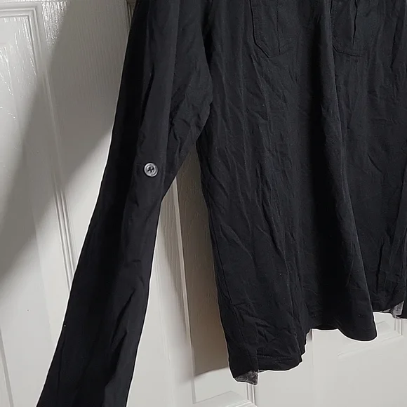 Buckle Black Plaid Accent Longsleeve Tee L - Picture 4 of 6